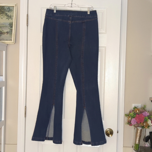 G.I.L.I Flared Jeans - Women's Size 12 Slit Back Front Seam Medium Wash - Picture 5 of 14